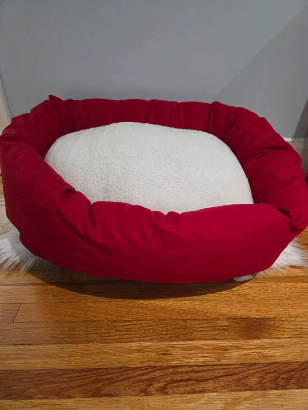 Majestic Pet Sherpa Bagel Bolster Dog Bed